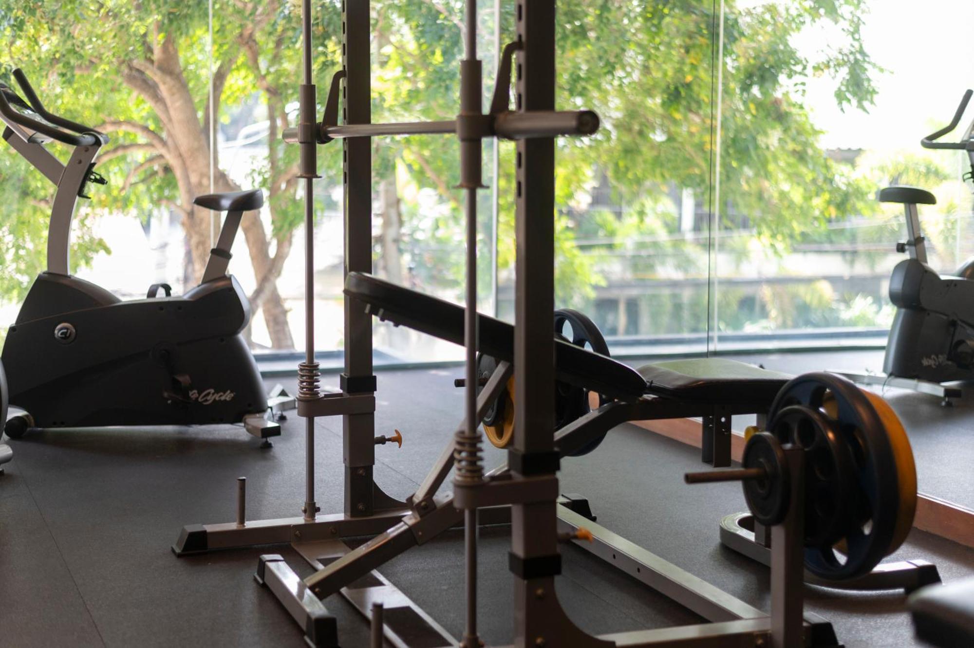 Woodlands Suites Serviced Residences - Sha Extra Plus Pattaya Exterior foto