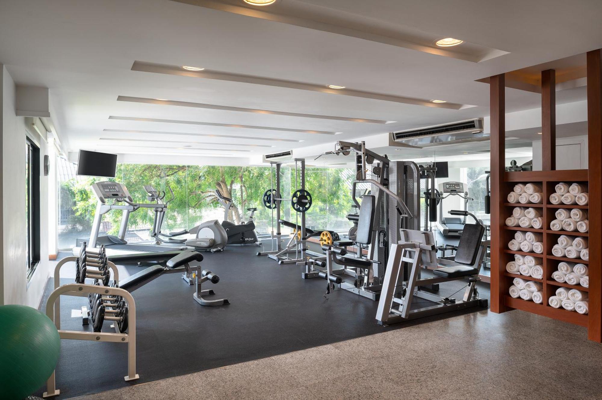Woodlands Suites Serviced Residences - Sha Extra Plus Pattaya Exterior foto